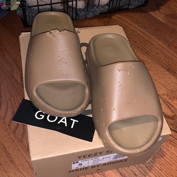 Yeezy Other - Yeezy slide Yeezy box
